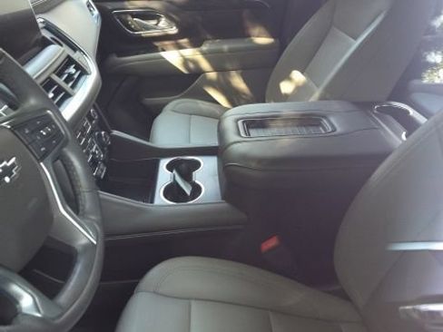 Used 2024 Chevrolet Tahoe Z71 AWD/4WD image 4
