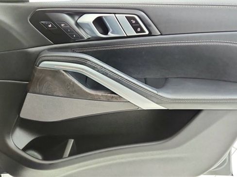 Used 2024 BMW X6 M60i image 24