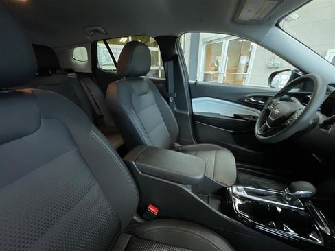 Used 2024 Chevrolet Trax LT image 26