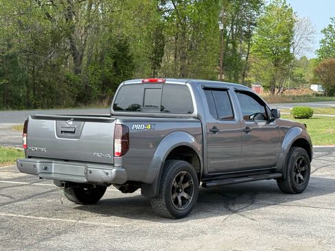 Used 2019 Nissan Frontier PRO-4X image 4