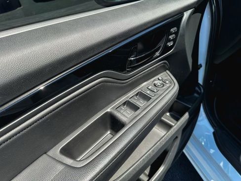 Used 2023 Honda Odyssey Elite image 15