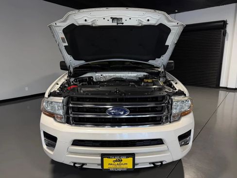 Used 2016 Ford Expedition EL XLT w/ Equipment Group 202A AWD/4WD image 7