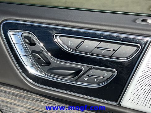 Used 2021 Lincoln Navigator L Black Label w/ Cargo Convenience Package image 22