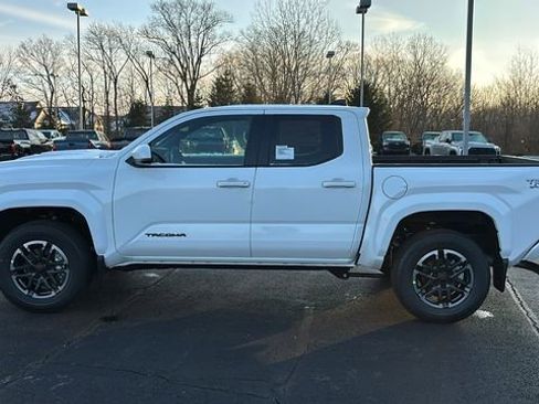 New 2026 Toyota Tacoma TRD Sport image 4