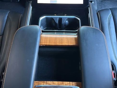 Used 2022 Jeep Grand Wagoneer Series III image 35