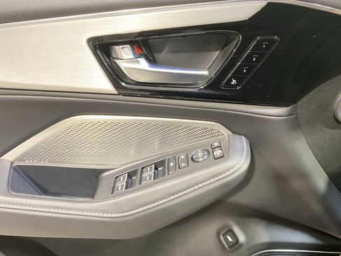 Used 2024 Acura MDX SH-AWD w/ Technology Package image 23