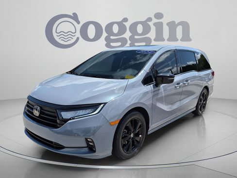 Certified 2024 Honda Odyssey Sport image 1