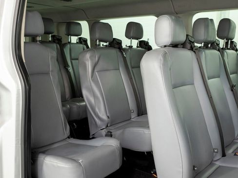 Used 2016 Ford Transit 350 XL image 17