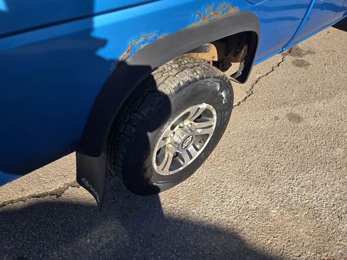 Used 1996 Nissan Pickup XE image 10