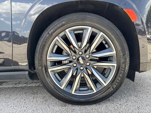Used 2022 Cadillac Escalade Sport Platinum AWD/4WD image 9