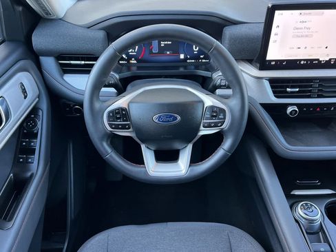 Certified 2025 Ford Explorer Active image 15