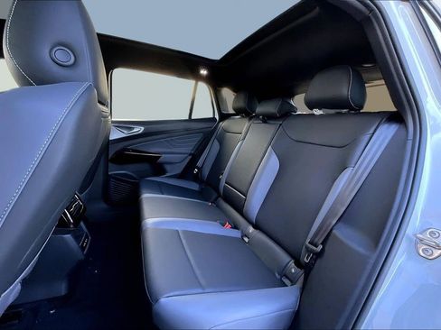 New 2025 Volkswagen ID.4 Pro S image 21
