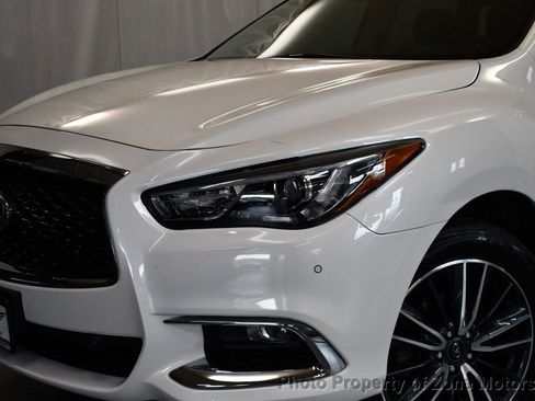 Used 2020 INFINITI QX60 Signature Edition image 3