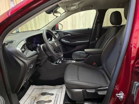 Used 2024 Buick Encore GX Preferred AWD/4WD image 13