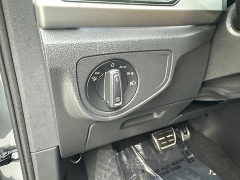 Used 2023 Volkswagen Atlas SEL R-Line AWD/4WD image 60
