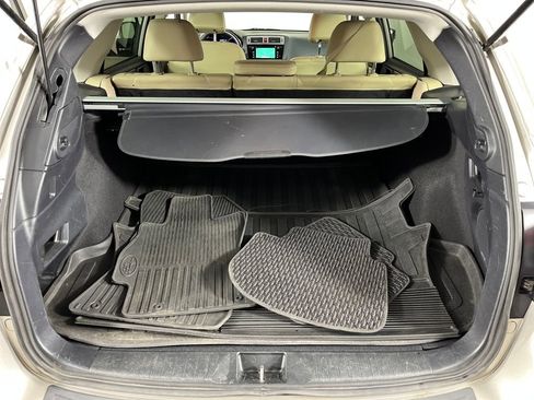 Used 2017 Subaru Outback 2.5i Limited image 21