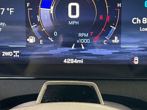 Used 2026 Chevrolet Traverse RS AWD/4WD image 24