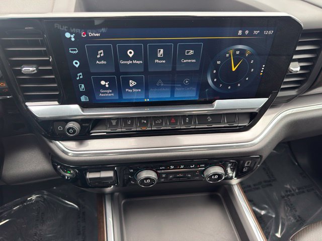 Used 2025 Chevrolet Silverado 3500 High Country w/ Technology Package AWD/4WD image 18