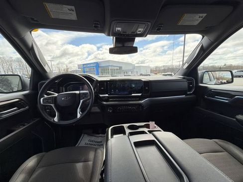 Used 2024 Chevrolet Silverado 1500 LT Trail Boss w/ Protection Package AWD/4WD image 21