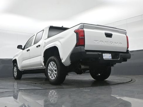 Used 2025 Toyota Tacoma SR image 57
