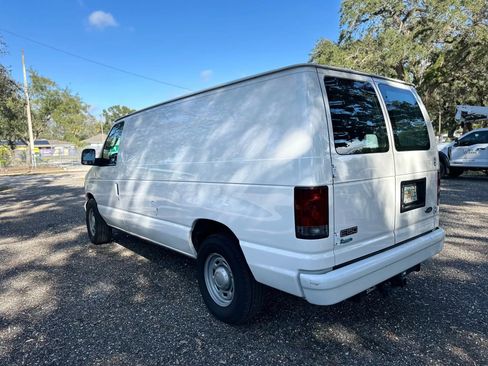 Used 2005 Ford E-150 and Econoline 150 image 4