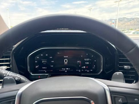 Used 2026 GMC Sierra 1500 SLT w/ SLT Convenience Package AWD/4WD image 18