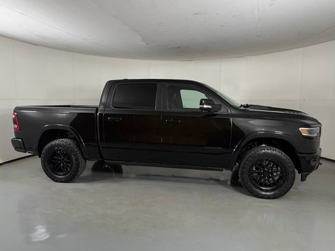 Used 2020 RAM 1500 Limited w/ Black Appearance Package AWD/4WD image 9