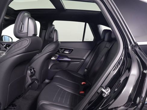 New 2026 Mercedes-Benz GLC 300 image 6