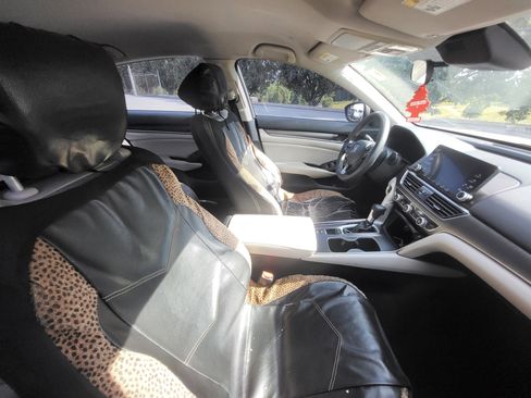 Used 2018 Honda Accord LX image 8