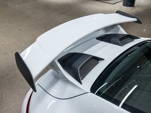 Used 2018 Porsche 911 GT3 image 20