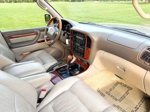 Used 2001 Lexus LX 470 4WD image 89