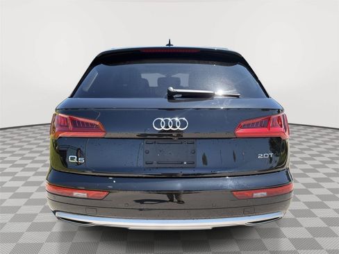 Used 2018 Audi Q5 2.0T Premium Plus w/ Premium Plus Package AWD/4WD image 3