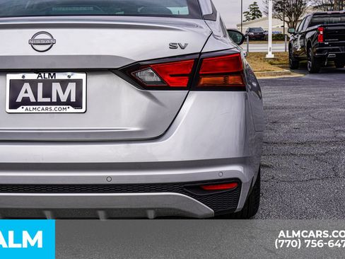 Used 2024 Nissan Altima 2.5 SV FWD image 16