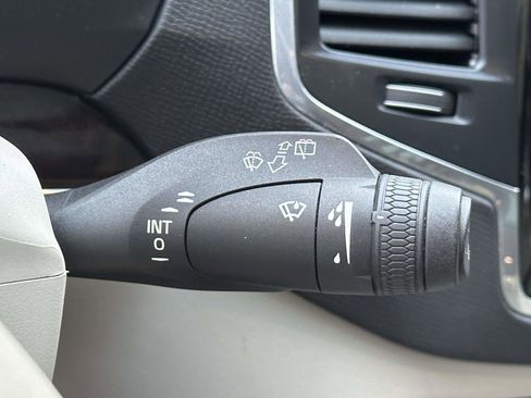 Used 2019 Volvo XC90 T6 Momentum w/ Advanced Package image 25