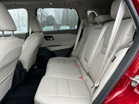 Certified 2022 Nissan Rogue SV w/ SV Premium Package image 22