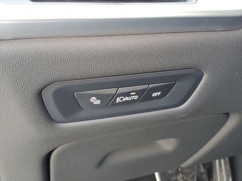 Certified 2024 BMW X6 xDrive40i w/ Premium Package image 12