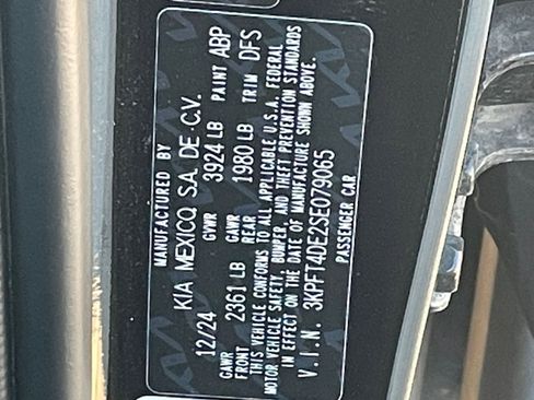 Used 2025 Kia K4 LXS image 31