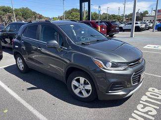 Used 2018 Chevrolet Trax LT w/ LT Convenience Package FWD video 1