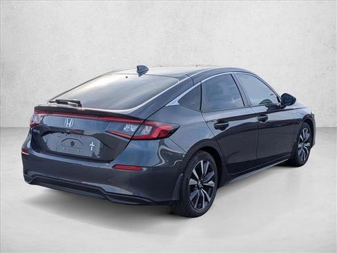 Used 2024 Honda Civic EX-L image 5