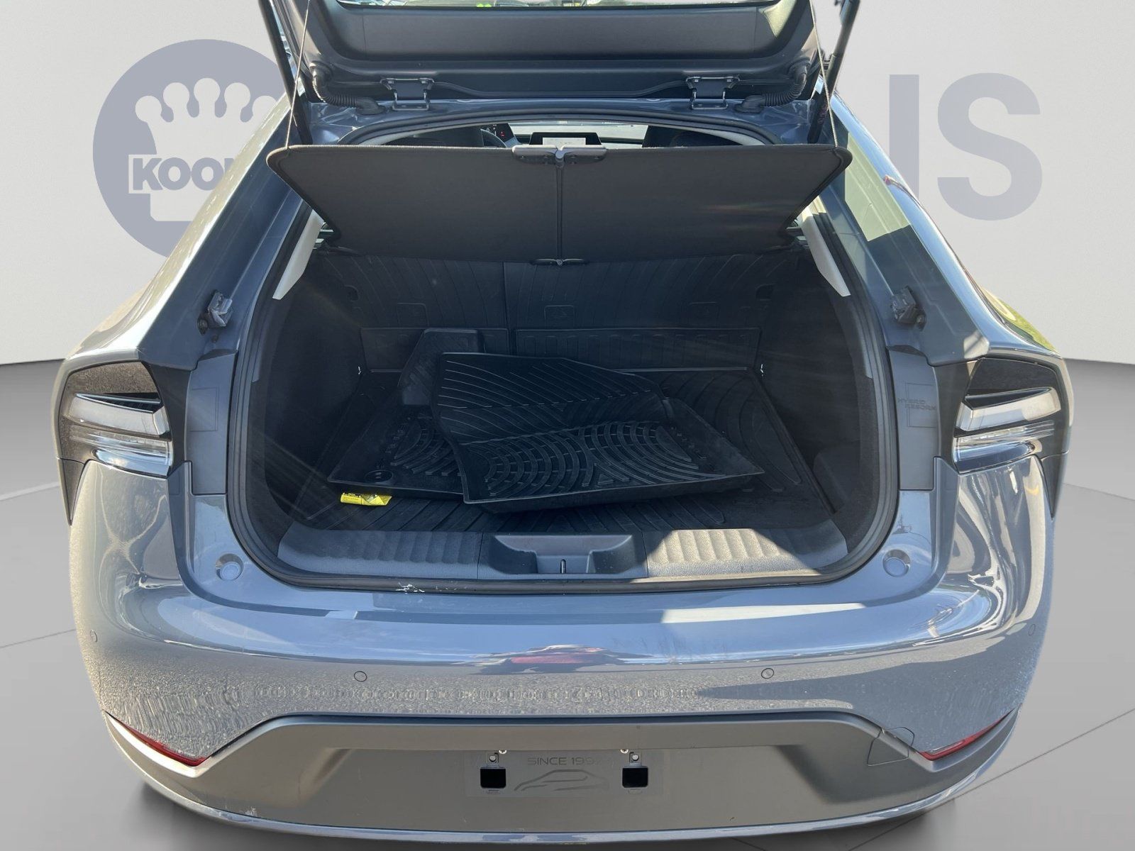 Used 2025 Toyota Prius Plug-In Hybrid FWD image 23