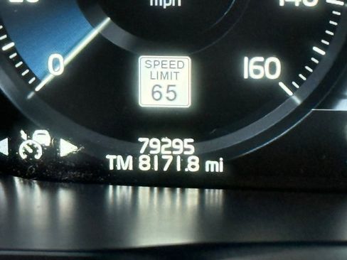 Used 2017 Volvo XC90 T8 R-Design w/ Vision Package image 39