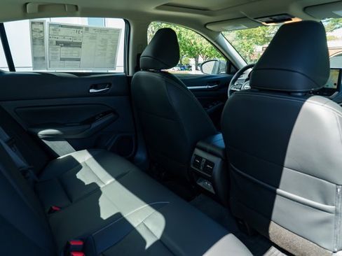 New 2025 Nissan Altima 2.5 SL image 23