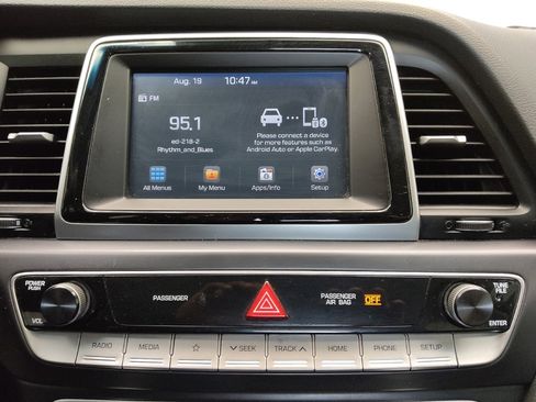 Used 2018 Hyundai Sonata SE FWD image 25