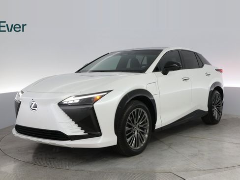 Used 2023 Lexus RZ 450e Premium image 2