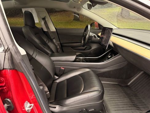 Used 2018 Tesla Model 3 Long Range RWD image 32