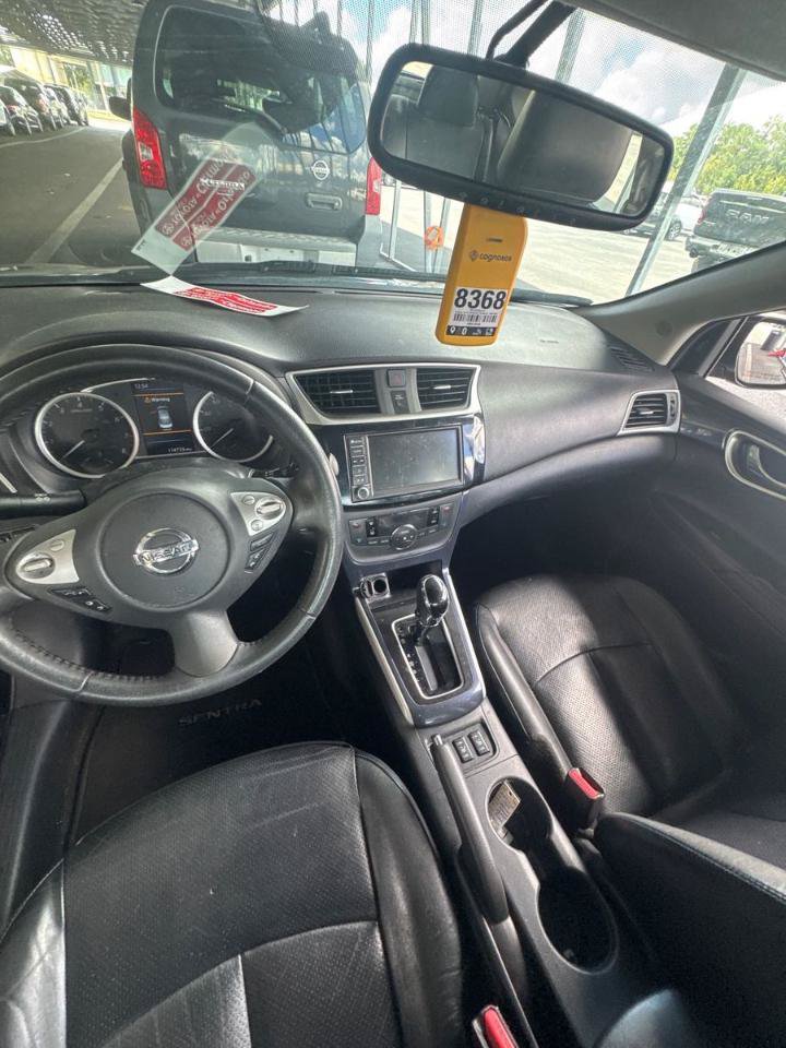 Used 2019 Nissan Sentra SR w/ Premium Package (SR) FWD image 13