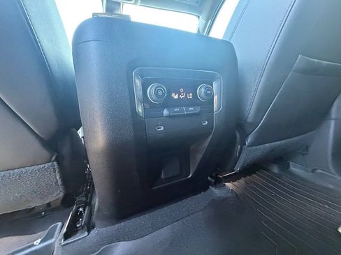 Used 2021 Chevrolet Tahoe LT AWD/4WD image 12
