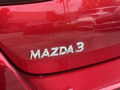 Used 2022 MAZDA MAZDA3 s FWD image 11