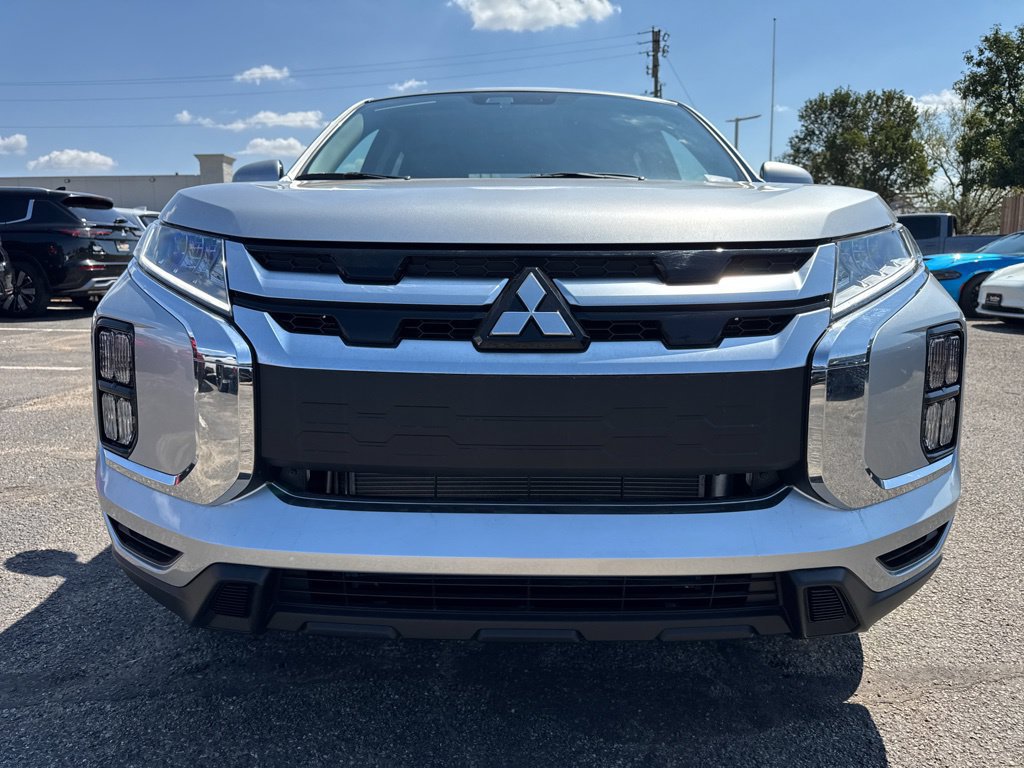 New 2027 Mitsubishi Outlander Sport SE FWD image 2
