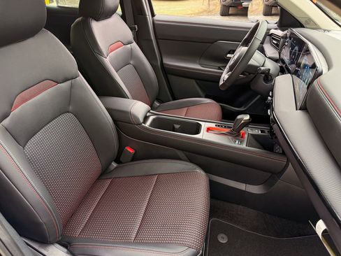 New 2026 Nissan Kicks SR w/ Cold Weather Package image 10